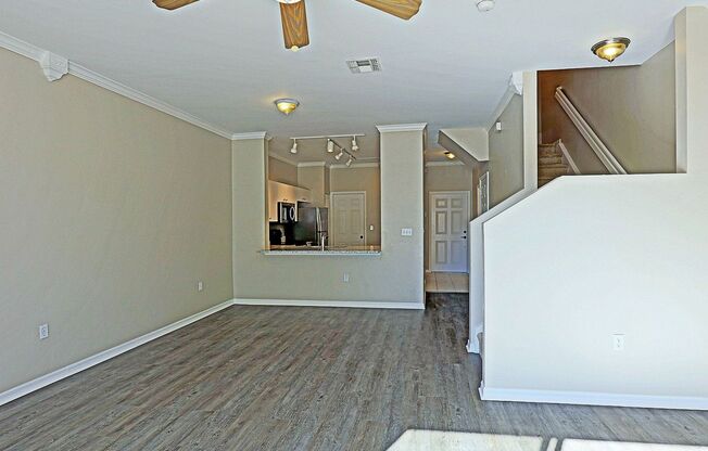 3 beds, 2.5 baths, 1,447 sqft, $1,749, Unit 3647 Pine Oak Circle, 107