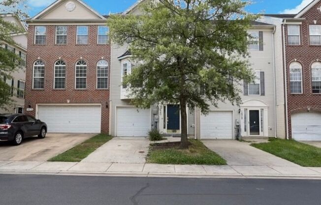 Lovely 3 BR/2 Full BA 2Half BA Townhome in Odenton!
