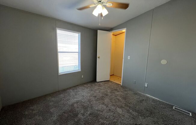 3 beds, 2 baths, $1,550