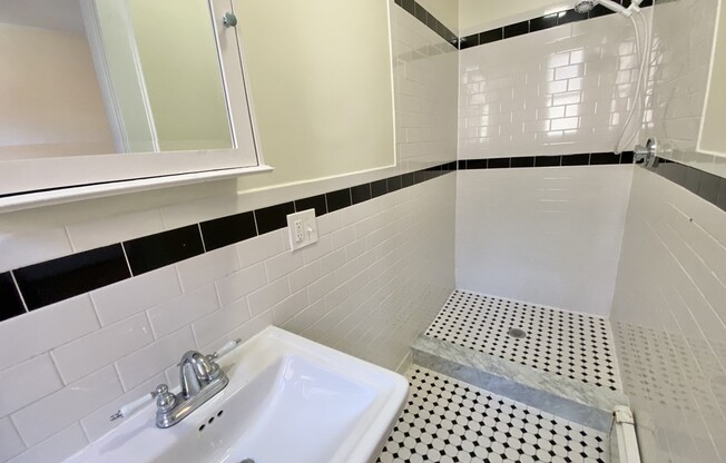 Studio, 1 bath, 500 sqft, $2,550, Unit 2