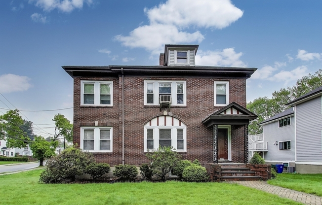 129 Oxford Rd Apt 2