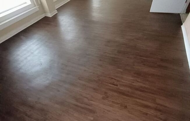 2 beds, 1.5 baths, 1,136 sqft, $1,477, Unit 107