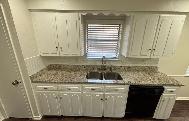 3 beds, 2 baths, $2,175