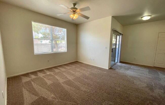 2 beds, 2 baths, $1,350, Unit # 1075