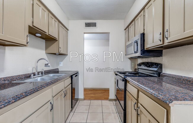 7117 EDINBURG DR