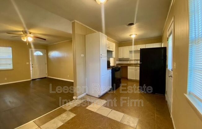 9434 WOODCREST DR