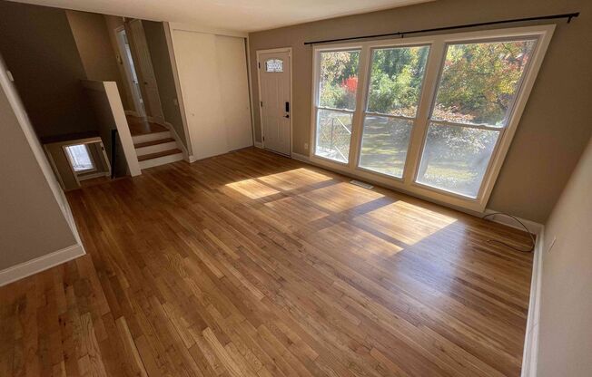 Smyrna - 3BR / 2BA
