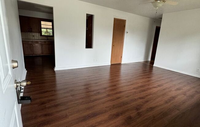 3 beds, 1 bath, $1,395