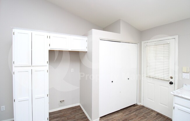 3 beds, 2 baths, 1,261 sqft, $1,775, Unit 1026