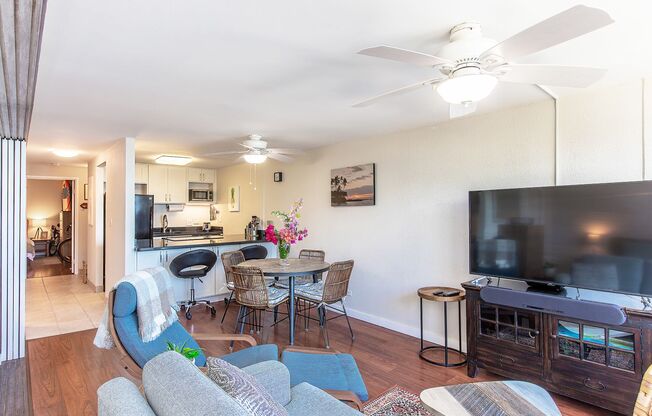 2 beds, 2 baths, $3,200