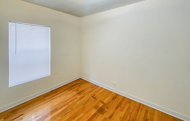 2 beds, 1 bath, 725 sqft, $2,895, Unit 857-3N