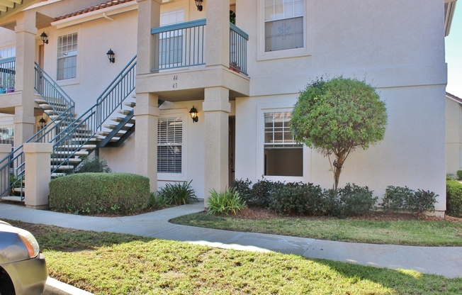 2 beds, 2 baths, $2,875