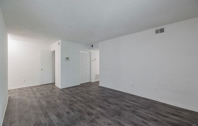 2 beds, 2 baths, 1,016 sqft, $1,195, Unit 2-13B