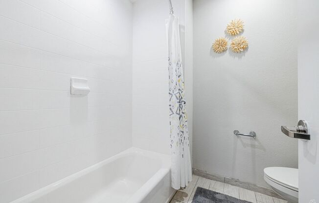 1 bed, 1 bath, 455 sqft, $1,750, Unit A-102