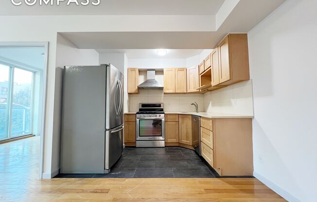 1 bed, 1 bath, $2,700, Unit 3