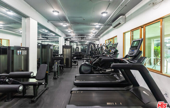 1 bed, 1 bath, 682 sqft, $2,600, Unit 220