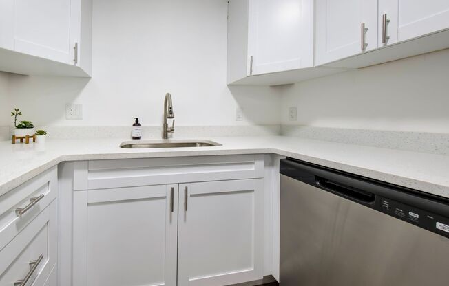 1 bed, 1 bath, 616 sqft, $1,450, Unit 107