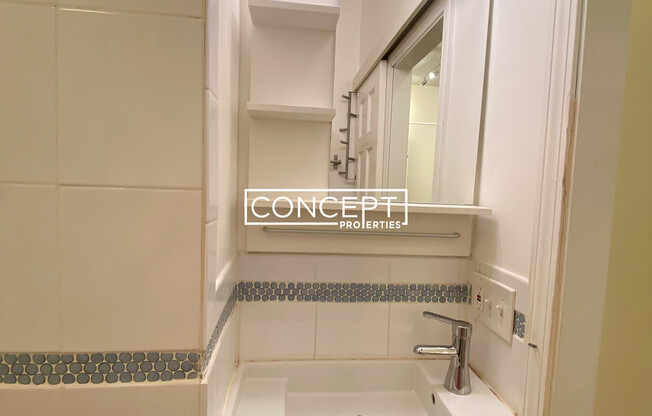 55 SAINT STEPHENS ST