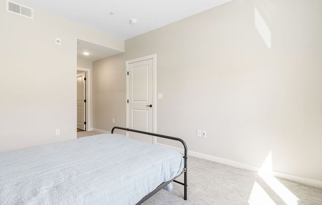 2 beds, 2 baths, 1,029 sqft, $1,775, Unit 1-204