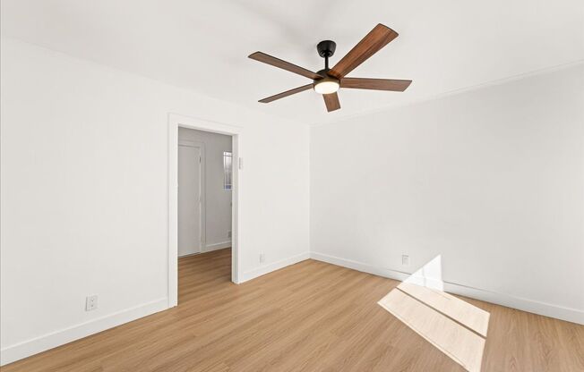 150 3/4 N INDIANA ST