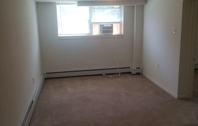1 bed, 1 bath, $1,450, Unit 00 - B-27