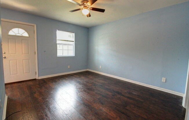 Adorable 2bd/1.5ba Duplex Less Than 1 Mile From Downtown Durham!