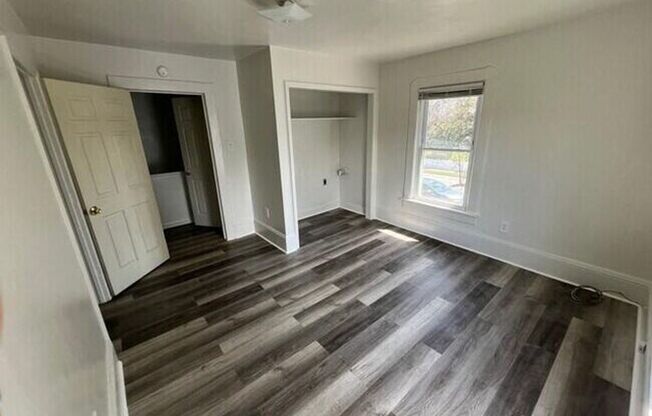 1613 Loudon Ave Upper Unit NW