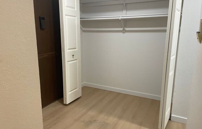 1 bed, 1 bath, 650 sqft, $1,750, Unit 28