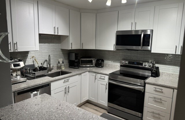 595 REVERE BCH PKWY