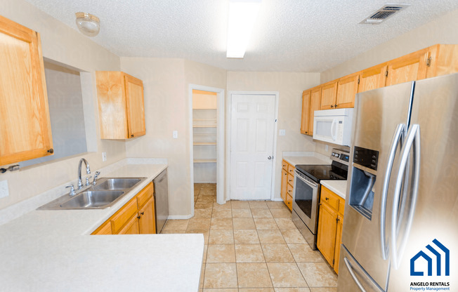 3 beds, 2 baths, $1,695