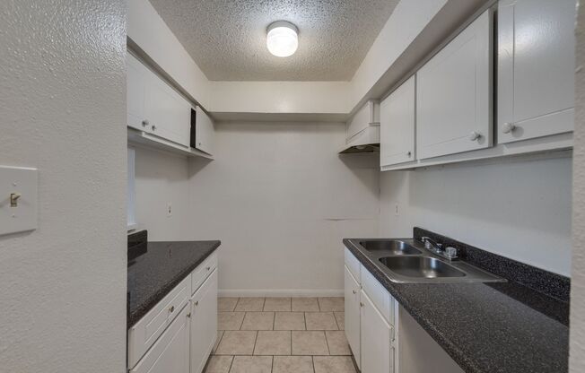 1 bed, 1 bath, 682 sqft, $899, Unit 128