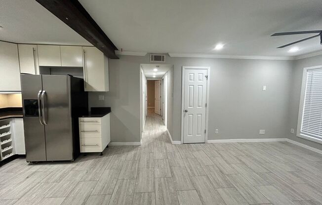 2 beds, 1 bath, 1,050 sqft, $1,595, Unit 104