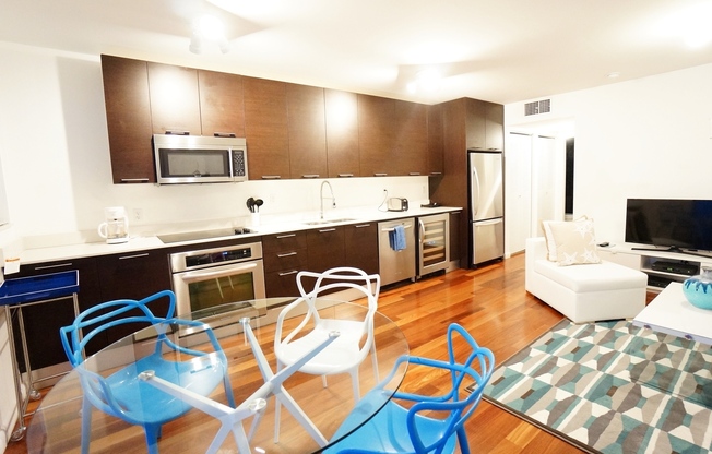 Tastefully furnished 1bed/1bath in the heart of South Beach!
