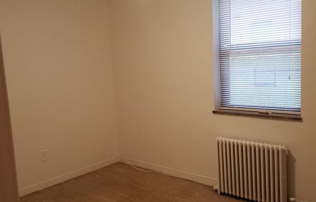 2 beds, 1 bath, 800 sqft, $1,720, Unit 6224 Fifth Ave. #115F