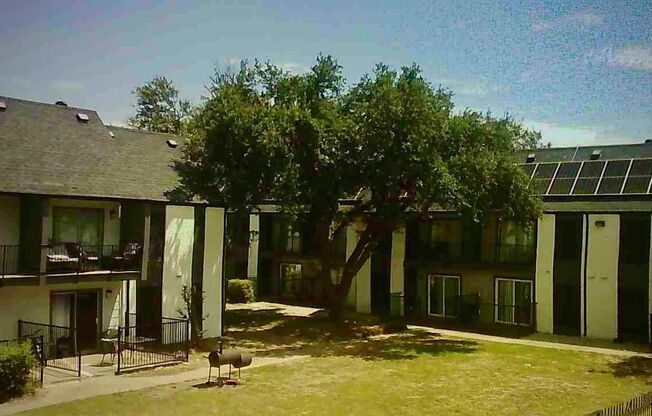 1 bed, 1 bath, 620 sqft, $1,150, Unit 2528D