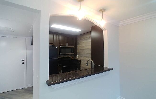 1 bed, 1 bath, 650 sqft, $1,995, Unit 207