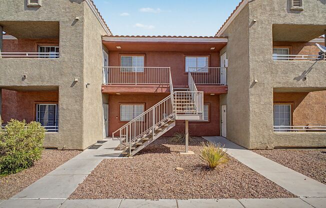 *2 WEEKS FREE RENT FOR QUALIFIED APPLICANTS WITH IMMEDIATE MOVE IN!!**MANZANITA CONDO!