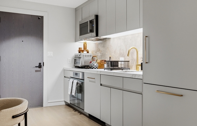 1 bed, 1 bath, 601 sqft, $4,500, Unit 309