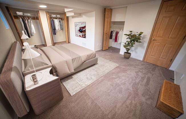 3 beds, 2 baths, 1,600 sqft, $1,995, Unit ew-21