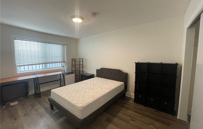 2 beds, 1 bath, 900 sqft, $2,900, Unit 3