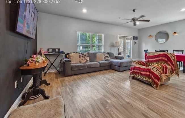 5065 FAIRBURY WAY