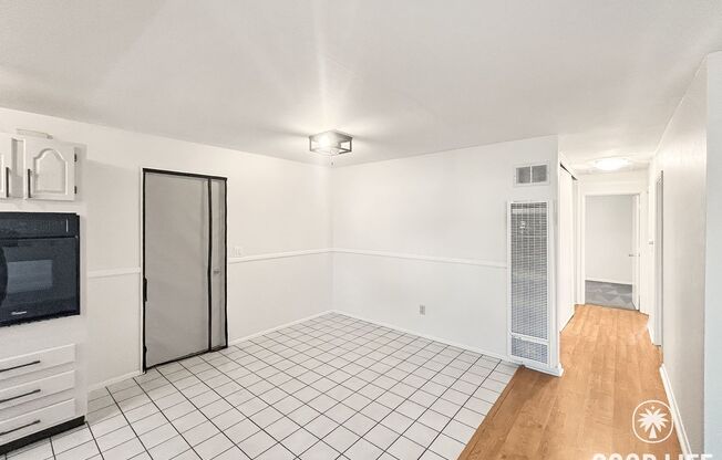 Beautiful 3B/2BA w/ Large Yard, 2 Car Garage & RV Parking!