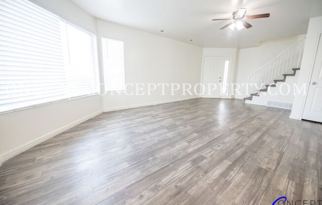 3 beds, 2 baths, 1,350 sqft, $1,899, Unit 4060