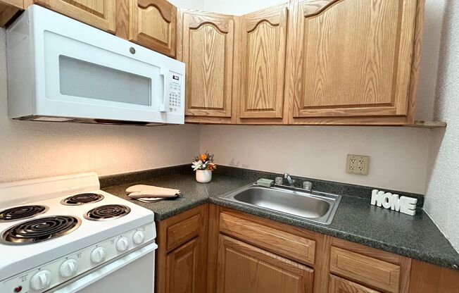 Studio, 1 bath, 230 sqft, $485, Unit 526