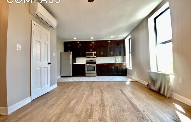 3 beds, 1 bath, 1,100 sqft, $3,400, Unit 3