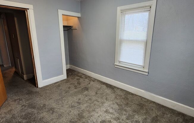 3 beds, 1 bath, $1,395