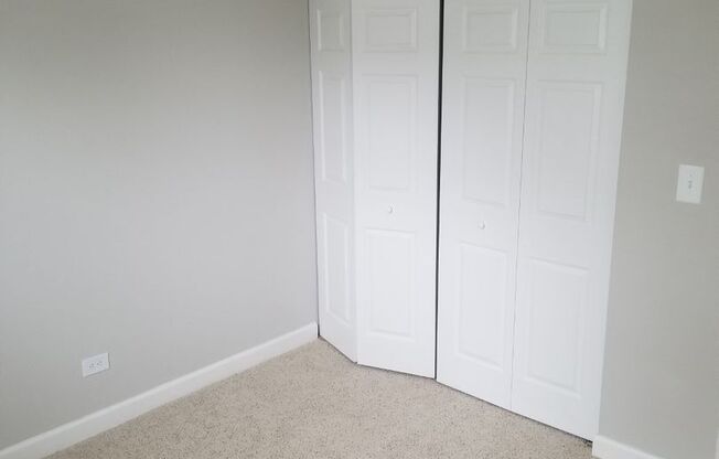 2 beds, 1 bath, 850 sqft, $1,750, Unit 946-210