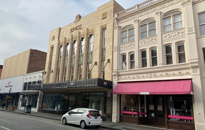 285K- 285 King Street