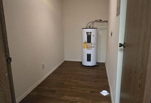 Fully Renovated 0/1 Available for Immediate Rent!