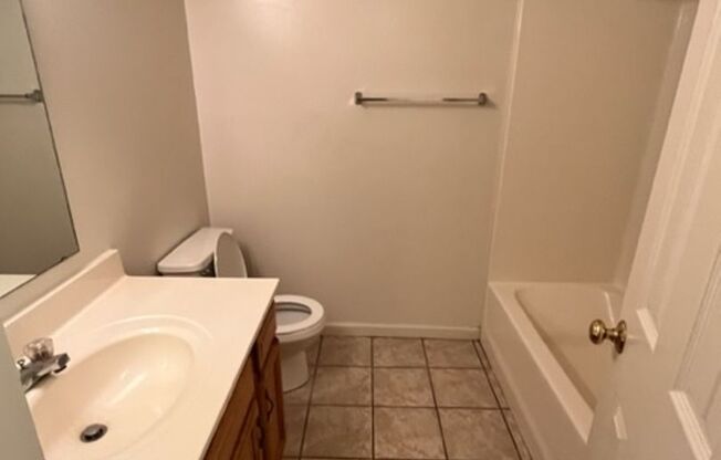 3 beds, 2 baths, $1,675